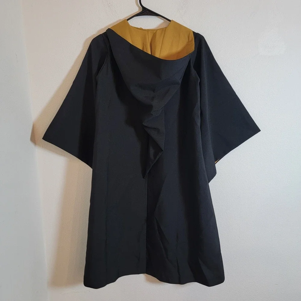 Wizarding World Of Harry Potter Hufflepuff Robe XXS Universal Studios Authentic